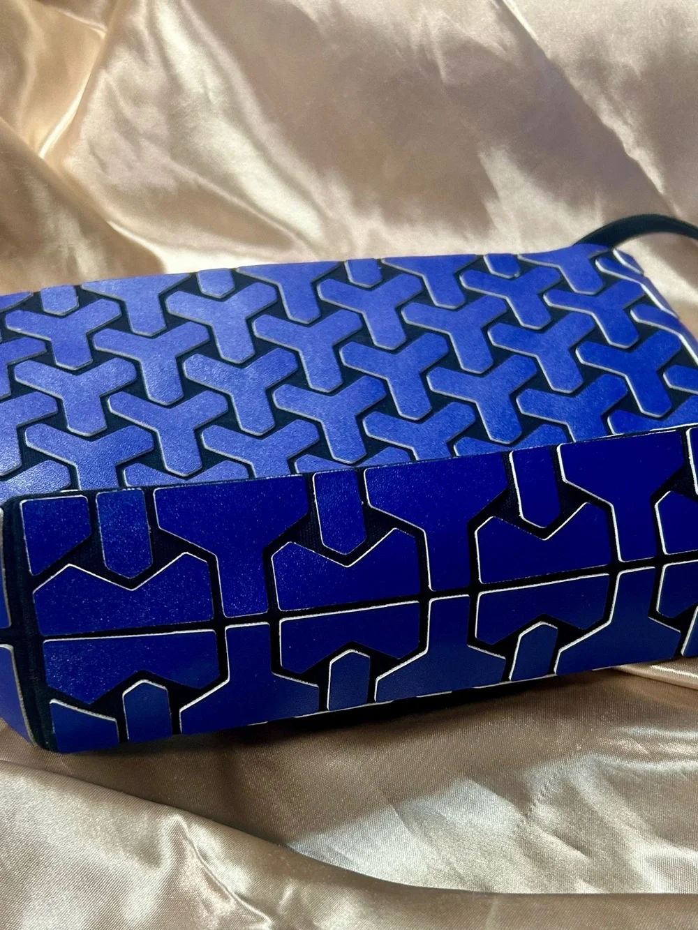 Patrizia Luca Blue Box Pattern Wristlet Clutch